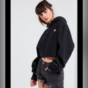 Black cropped champion hoodie